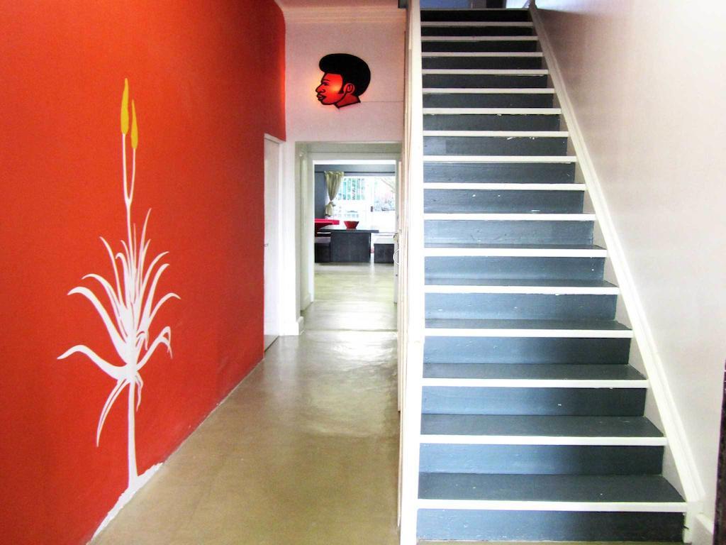 Observatory Backpackers Hostel Кейптаун Екстериор снимка