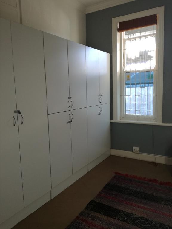 Observatory Backpackers Hostel Кейптаун Екстериор снимка